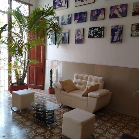 Hostal Maranatha ซันตามาร์ตา ภายนอก รูปภาพ
