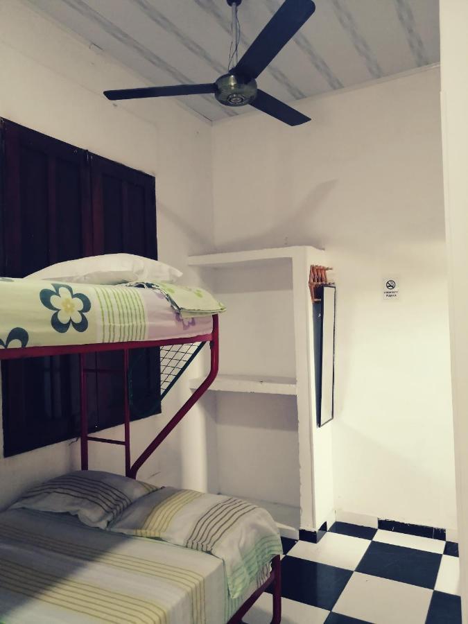 Hostal Maranatha ซันตามาร์ตา ภายนอก รูปภาพ