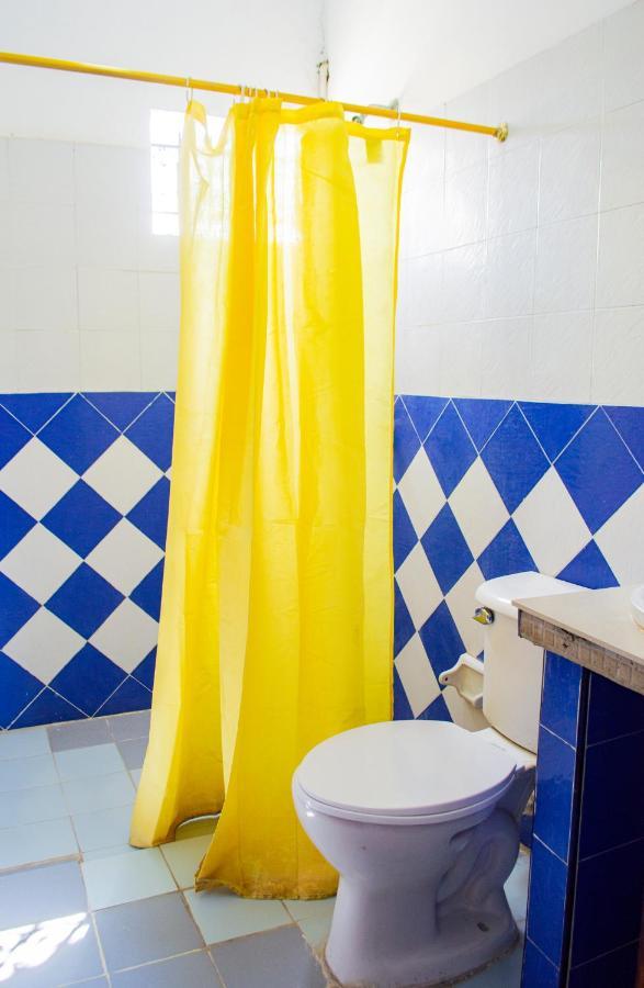 Hostal Maranatha ซันตามาร์ตา ภายนอก รูปภาพ