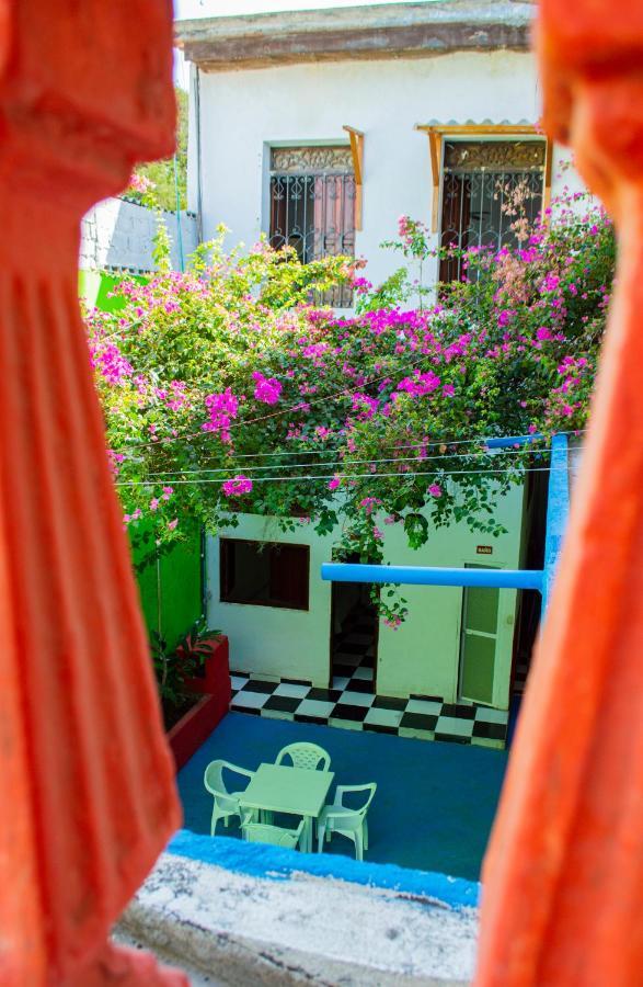Hostal Maranatha ซันตามาร์ตา ภายนอก รูปภาพ